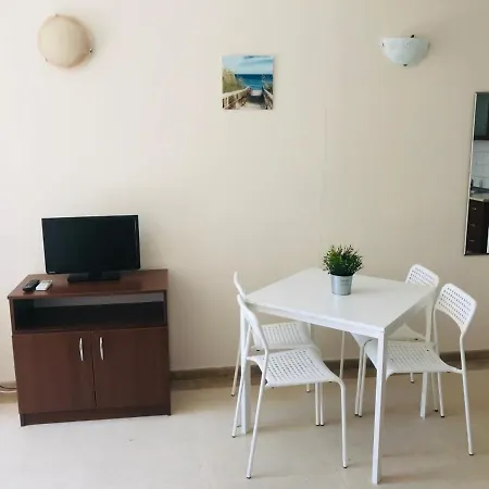 & Kristal Апартамент Несебър